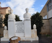 mnimio_andreas_koutsoftas_1